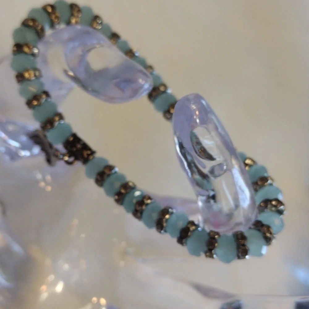 Blue Beads w/bling and Angel wing Bracelet